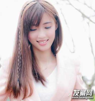 女孩剪什么刘海好看（斜刘海怎么剪最好看）