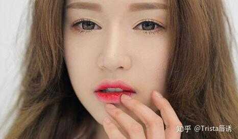 吃完饭嘴角怎么补妆,唇部遮瑕膏吃了有毒吗