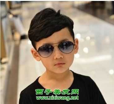男童什么发型好看图（3岁男孩发型简单又好看）