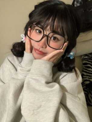 绑什么头发好看（穿卫衣扎什么头发最好看）