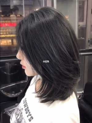 什么黑色头发好看（什么黑色头发好看显白）