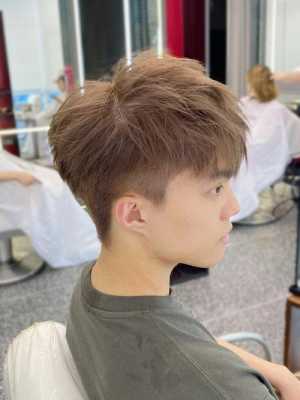 男生经常烫头发怎么护理,男士适合烫什么发型图片大全