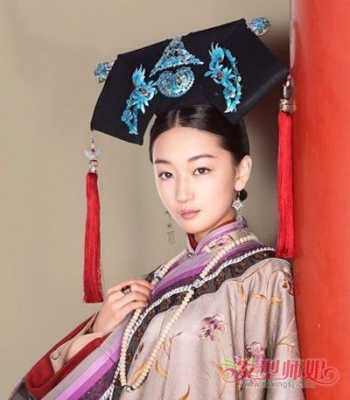 旗头头发怎么梳图解（旗头头发怎么梳图解视频）