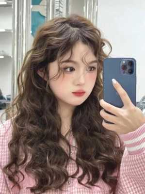 2017流行什么卷发发型（2017流行什么卷发发型女）