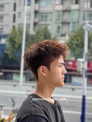男生烫完头发怎么打理（男生，头发烫完后怎么护理保养）
