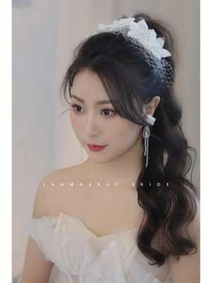 圆脸适合什么新娘造型（圆脸适合什么新娘造型）