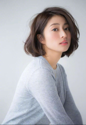 太阳凹陷适合什么短发（太阳凹陷适合什么短发型女图片）