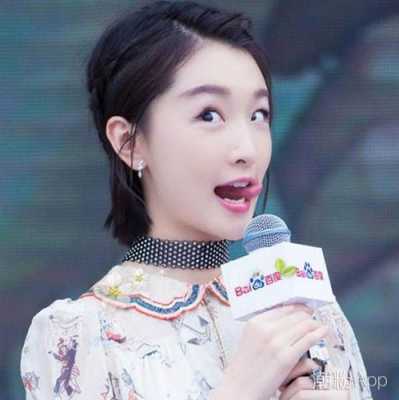 周冬雨发型短发怎么扎（短发女生穿衣搭配技巧）