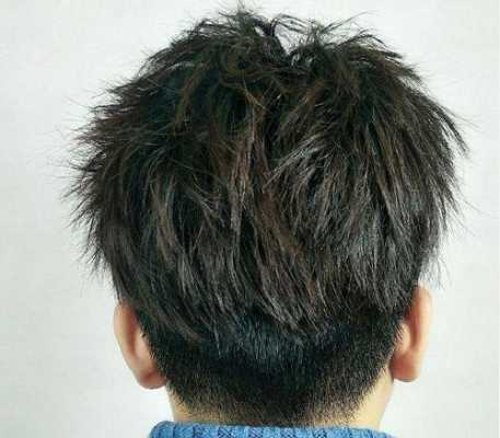 后脑头发稀少怎么办（为什么后脑勺头发会越来越少）