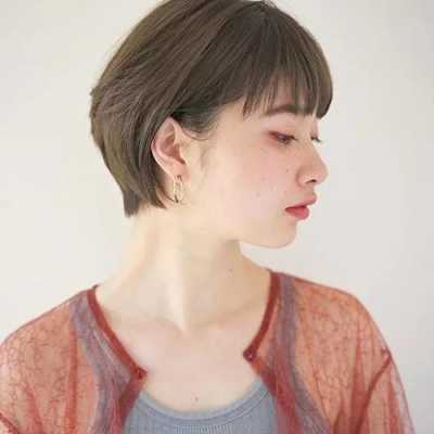 圆脸适合什么中性短发（圆脸适合什么中性短发发型女）