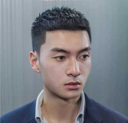 男生怎么睡觉头发不乱（男生睡觉怎样可以使发型不乱）