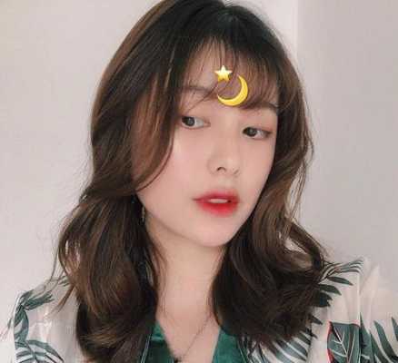 人鱼卷适合发量多的女生吗,人鱼卷发型怎么做好看
