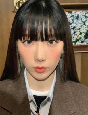 日系齐刘海怎么剪（四宫辉夜刘海怎么剪）