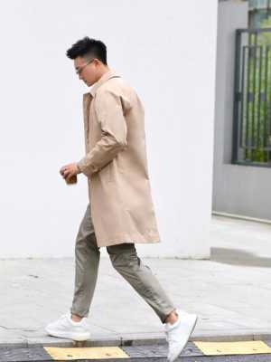 男士卡其色风衣怎么搭配（男士卡其色风衣怎么搭配好看）