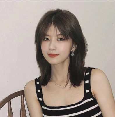 什么发型适合凸高额头（什么发型适合凸高额头女生）