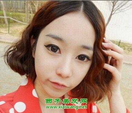 短头发怎么烫好看图片（短头发怎么烫好看图片女生）
