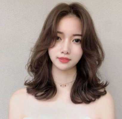 过肩头发适合什么发型（过肩头发适合什么发型女）