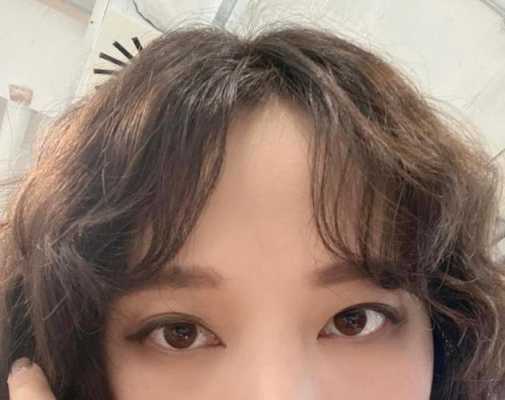 发际线高什么发型好看,发际高适合什么发型女生