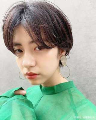 超短发尴尬期怎么办（超短发尴尬期如何度过）