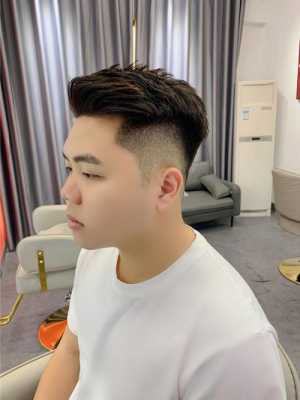 长相成熟适合什么发型（长相成熟适合什么发型男）