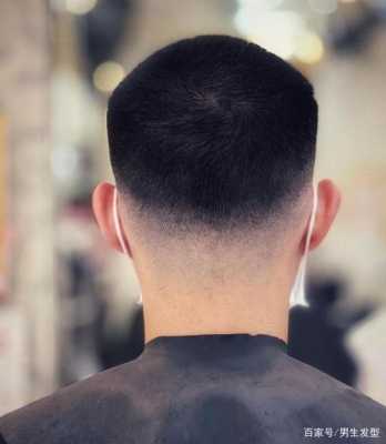 长相成熟适合什么发型（长相成熟适合什么发型男）