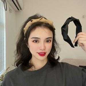 黑短发夹什么样的发箍好看,短发冬天戴什么帽子好看图片