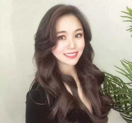 头发不烫不染怎么洋气（不烫不染额头低应该做什么发型）