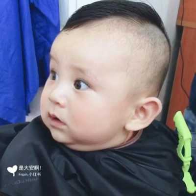 小孩桃子头发型怎么剪,小孩爱心头发型怎么编简单