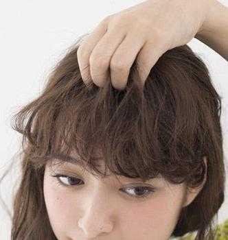 方脸卷发半扎怎么弄,方脸适合什么发型学生女