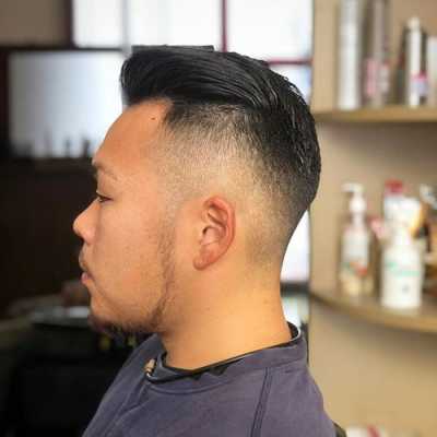 自己怎么推两边头发（自己怎么推两边头发好看）