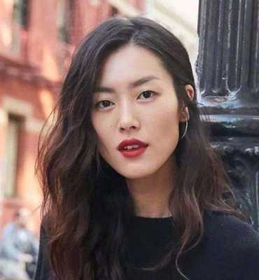 额头碎毛太多怎么办,前额碎头发多怎么办女