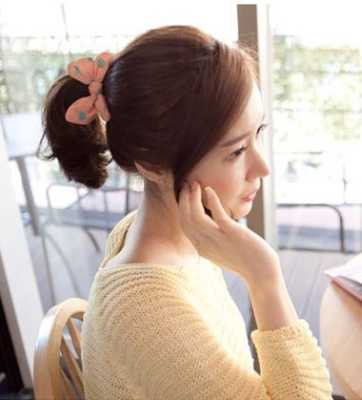 中短发怎么扎好看图片（中短发怎么扎好看图片女）