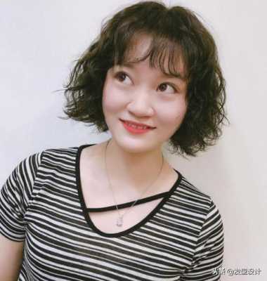 短发做什么卷发好看（短发做什么卷发好看图片）