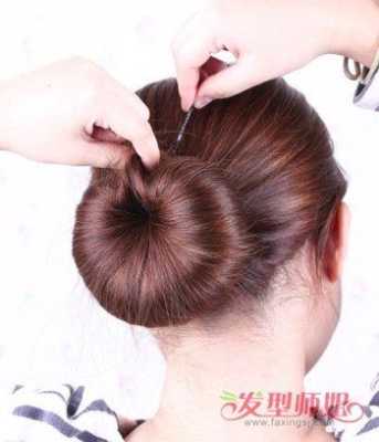 卷发圈怎么用图解法（卷发圈怎么用图解法视频）