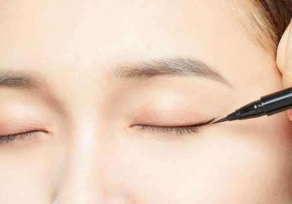 半双眼皮怎么画眼线（半双眼皮怎么画眼线好看）