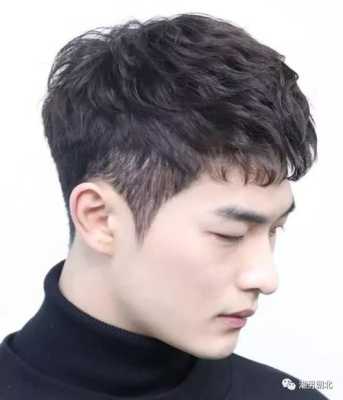 四十岁适合烫什么发型（40岁男士m型发际线最佳发型）