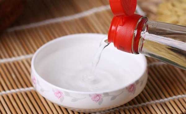 脸上喷醋有什么好处（脸上喷醋有什么好处和坏处）