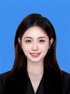 头发到耳朵怎么做造型（ps怎么把把人像头发弄到耳朵后面去）