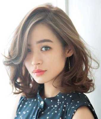 脸胖烫什么发型好看（脸胖烫什么发型好看女）