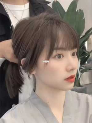 过肩发适合什么发型（刚好过肩的头发怎么绑）