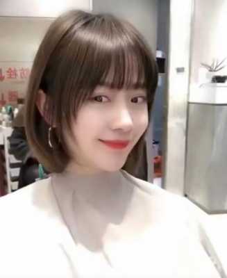 什么发型适合脸小的人（小脸女生适合什么样的发型）