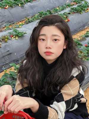 头发毛躁自来卷适合什么发型,自来卷适合什么发型女生