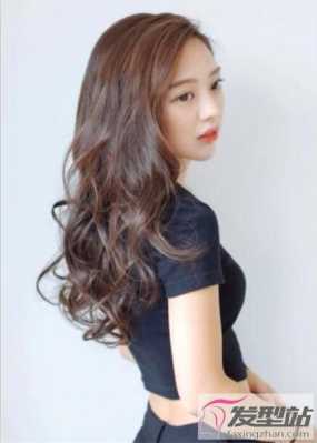 头发毛躁自来卷适合什么发型,自来卷适合什么发型女生