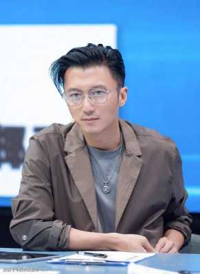 谢霆锋发型叫什么名字（谢霆锋头发白了是染的吗）