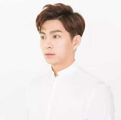 软发男生适合什么发型（头发太软太塌怎么办男生怎么烫）
