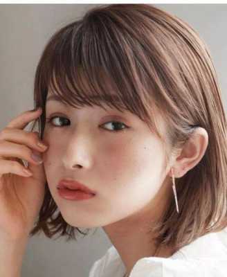 今年什么发型最流行女（今年什么发型最流行女短发）
