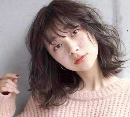 头顶发少适合什么发型（头顶发少适合什么发型女生）