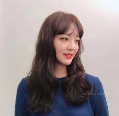 方脸适合什么刘海女（大方脸刘海怎么剪好看）