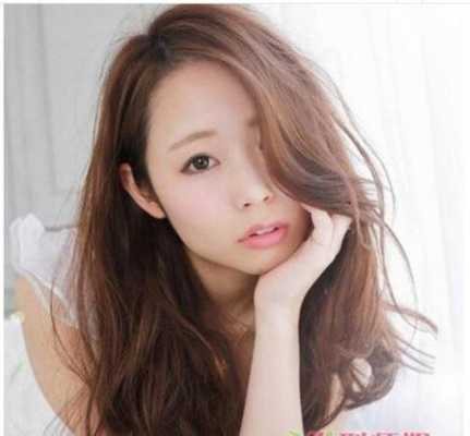 女生脑门大留什么发型（女生脑门大留什么发型好看）