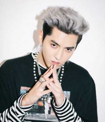 吴亦凡最新发型怎么抓（吴亦凡的发型怎么弄）